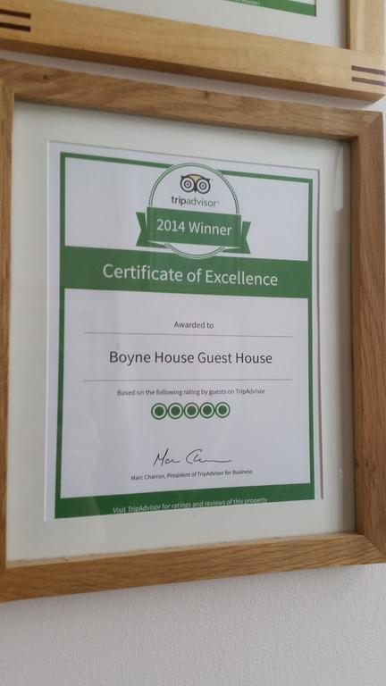 Boyne House Guest House AEGON International Exteriér fotografie